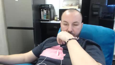 Julian online show from March 17, 11:29 pm