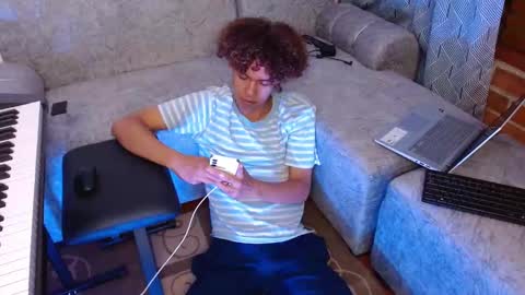 Snapshot of nickolas_moon chatting on January 16, 3:56 am Nickolas Muoz online show from January 16, 3:56 am