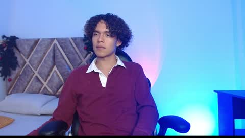 Snapshot of nickolas_moon chatting on January 5, 9:47 pm Nickolas Muoz online show from January 5, 9:47 pm