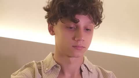 Snapshot of nicky_neal chatting on October 20, 12:25 am Nicky Neal online show from October 20, 12:25 am