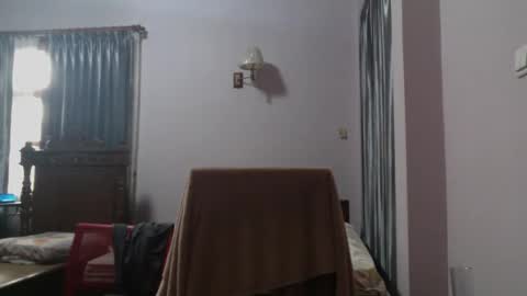 nickyang75 online show from December 13, 12:53 am