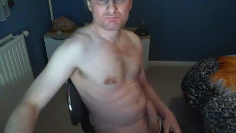 Snapshot of nicodu73 chatting on January 1, 7:53 pm nicodu73 online show from January 1, 7:53 pm