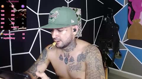 Snapshot of nicolas_torres99 chatting on October 24, 4:36 am nicolas online show from October 24, 4:36 am
