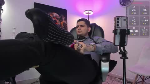 Nicolas Fellener online show from November 18, 5:22 am