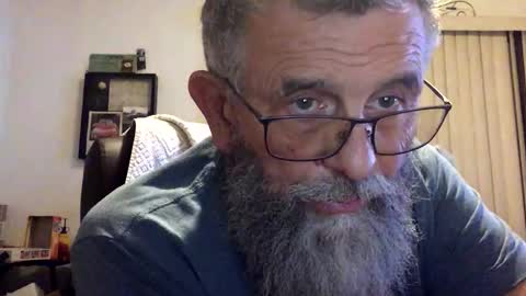 nightmoves1970 online show from February 1, 4:33 am