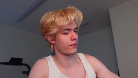 nikki online show from December 22, 7:49 am