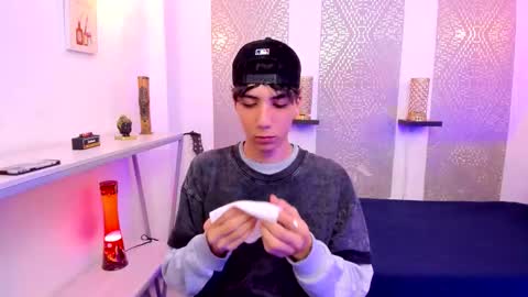    online show from December 23, 4:21 am