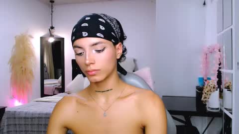 Nilam online show from February 14, 1:45 am