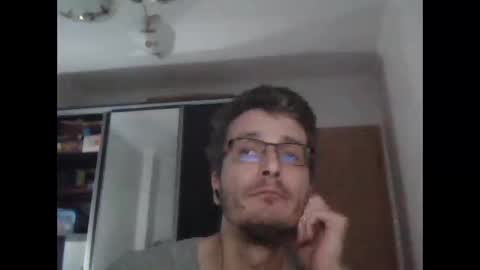 Snapshot of nmcandeias chatting on November 1, 1:09 am Nuno online show from November 1, 1:09 am