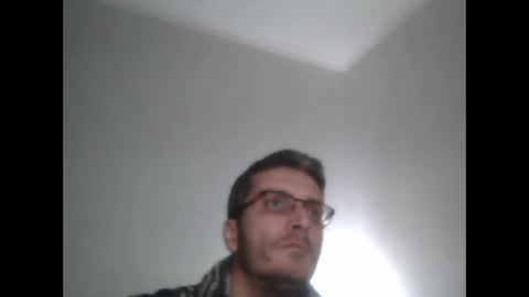 Snapshot of nmcandeias chatting on February 8, 1:11 am Nuno online show from February 8, 1:11 am