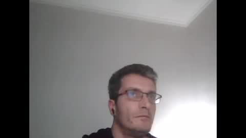 Snapshot of nmcandeias chatting on February 23, 1:09 am Nuno online show from February 23, 1:09 am