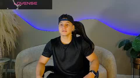 Noah online show from July 2, 5:41 pm