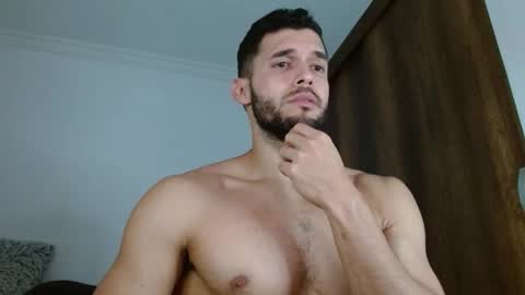 Noah online show from December 19, 3:09 pm