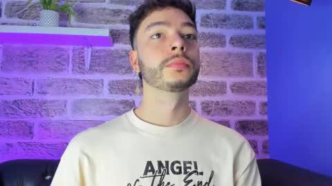    online show from March 27, 12:06 pm