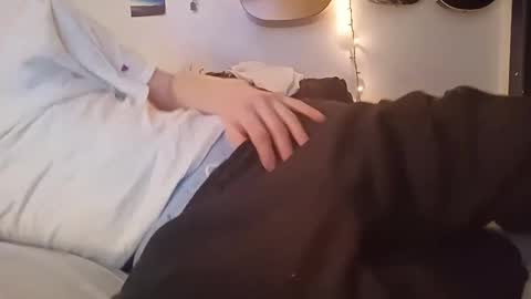 Snapshot of noah_wesley chatting on February 4, 6:46 am Noah Wesley online show from February 4, 6:46 am