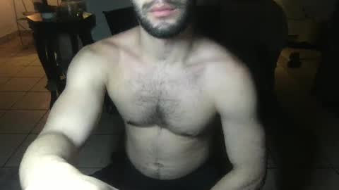 Snapshot of nobudget06 chatting on January 22, 2:48 am nobudget06 online show from January 22, 2:48 am