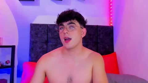 Nolan  online show from November 5, 9:06 pm