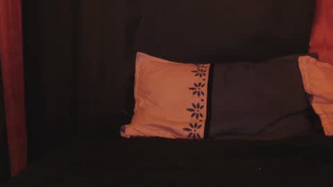 Snapshot of noon_ee chatting on October 30, 4:14 am Noon ee online show from October 30, 4:14 am