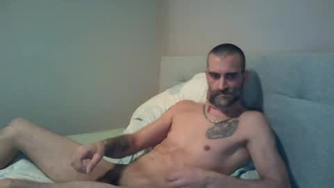 not4one online show from February 9, 10:00 pm