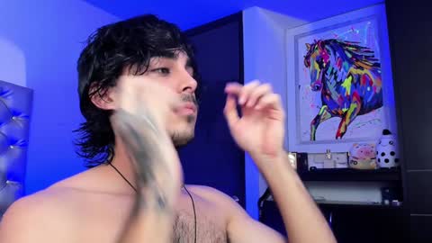 Snapshot of novacry chatting on December 17, 1:05 pm Nova online show from December 17, 1:05 pm