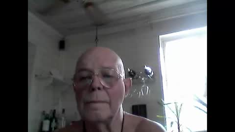 Snapshot of nudistjavist chatting on October 6, 11:37 am Haky online show from October 6, 11:37 am