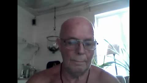 Snapshot of nudistjavist chatting on March 5, 11:06 am Haky online show from March 5, 11:06 am