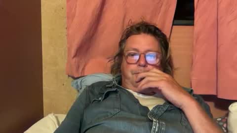 Snapshot of nurod chatting on September 15, 4:36 am nurod online show from September 15, 4:36 am