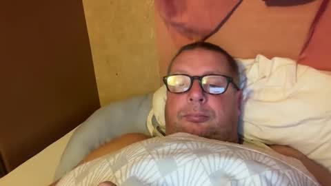 Snapshot of nurod chatting on October 25, 5:20 am nurod online show from October 25, 5:20 am