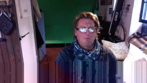 Snapshot of nurod chatting on January 2, 12:57 pm nurod online show from January 2, 12:57 pm