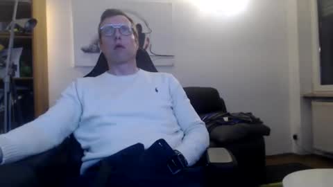 nursefan online show from December 15, 6:38 pm