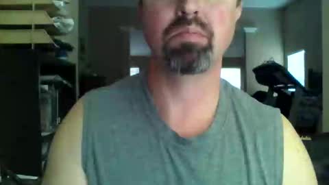 nvrenuff1979 online show from February 8, 1:37 pm