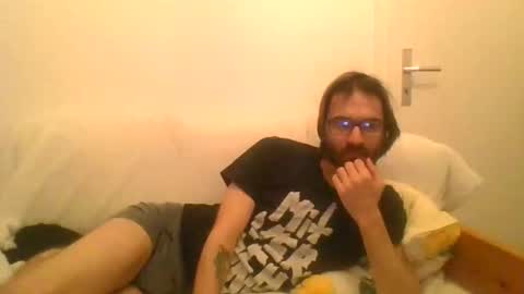 oeffel online show from March 13, 6:47 pm