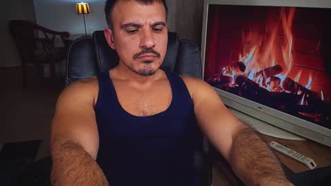 officeman7 online show from December 17, 6:20 pm