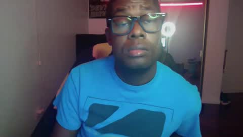 Money online show from December 5, 3:59 am