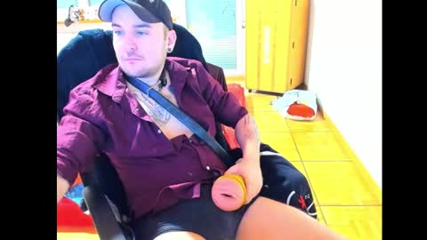 Chris online show from January 6, 9:22 pm