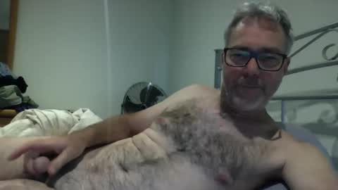 oiledcouple1 online show from October 11, 11:47 am