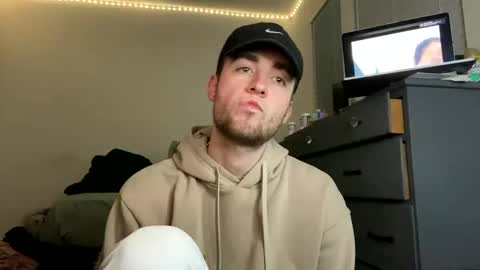 W online show from February 26, 12:01 am