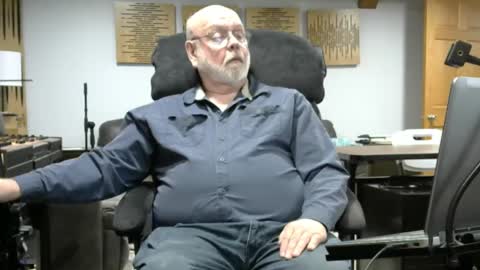 old_guy111 online show from December 5, 10:12 pm