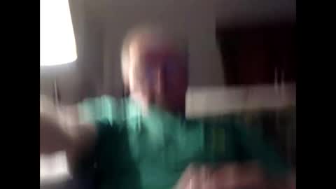 Snapshot of oldasthehills chatting on October 8, 3:11 am oldasthehills online show from October 8, 3:11 am