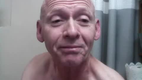 oldbuthorny62 online show from October 17, 6:39 am