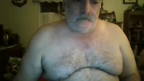 Snapshot of oldcockforyngladies chatting on February 18, 9:21 am oldcockforyngladies online show from February 18, 9:21 am