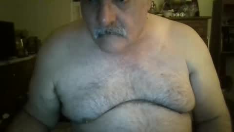 Snapshot of oldcockforyngladies chatting on March 3, 10:12 am oldcockforyngladies online show from March 3, 10:12 am