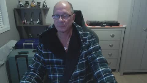 oldveteranuk online show from September 18, 5:20 am