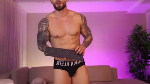 oliver_colt__ online show from August 6, 3:34 am