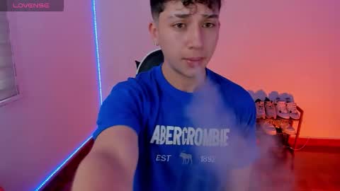 oliveeer online show from September 23, 7:24 pm