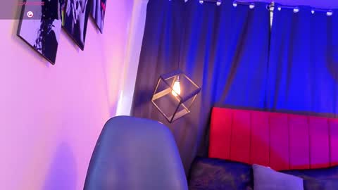 Snapshot of oliver_mr_ chatting on September 11, 7:13 pm oliver mr  online show from September 11, 7:13 pm