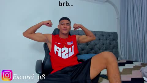 oliver_smith_2 online show from January 13, 7:29 pm