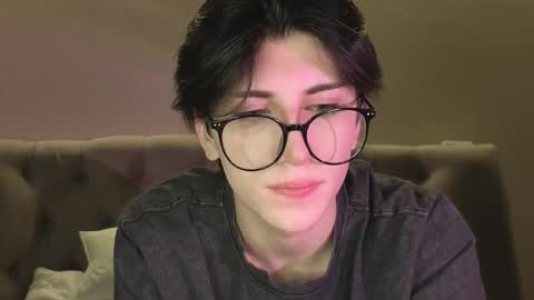 oliver online show from February 12, 7:42 pm