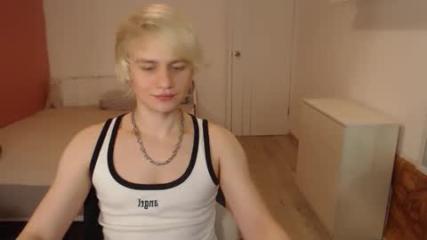 Oliver online show from February 26, 1:40 am