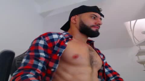 Snapshot of oliverdrew1 chatting on September 22, 12:59 pm oliver online show from September 22, 12:59 pm